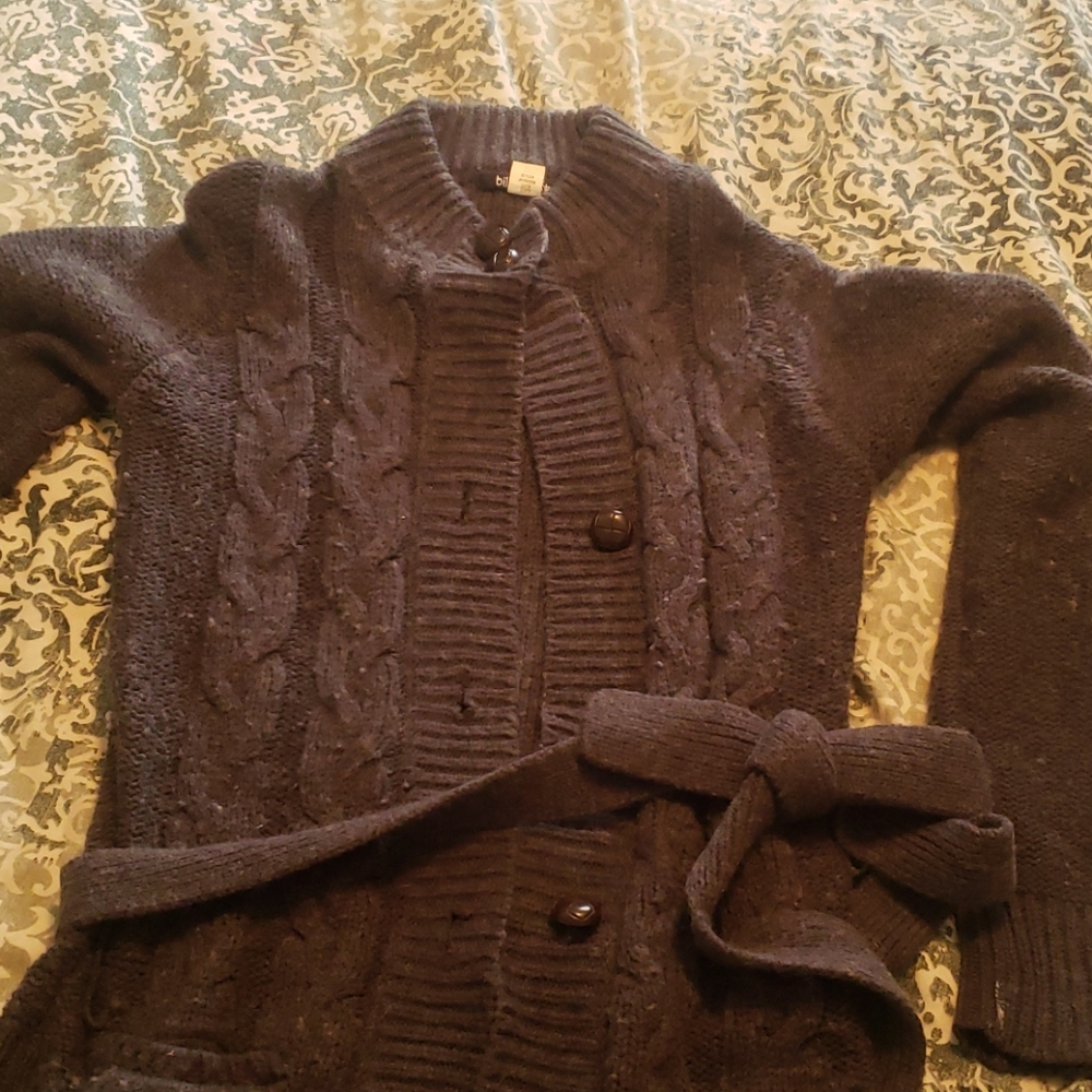 Belted billabong sweater